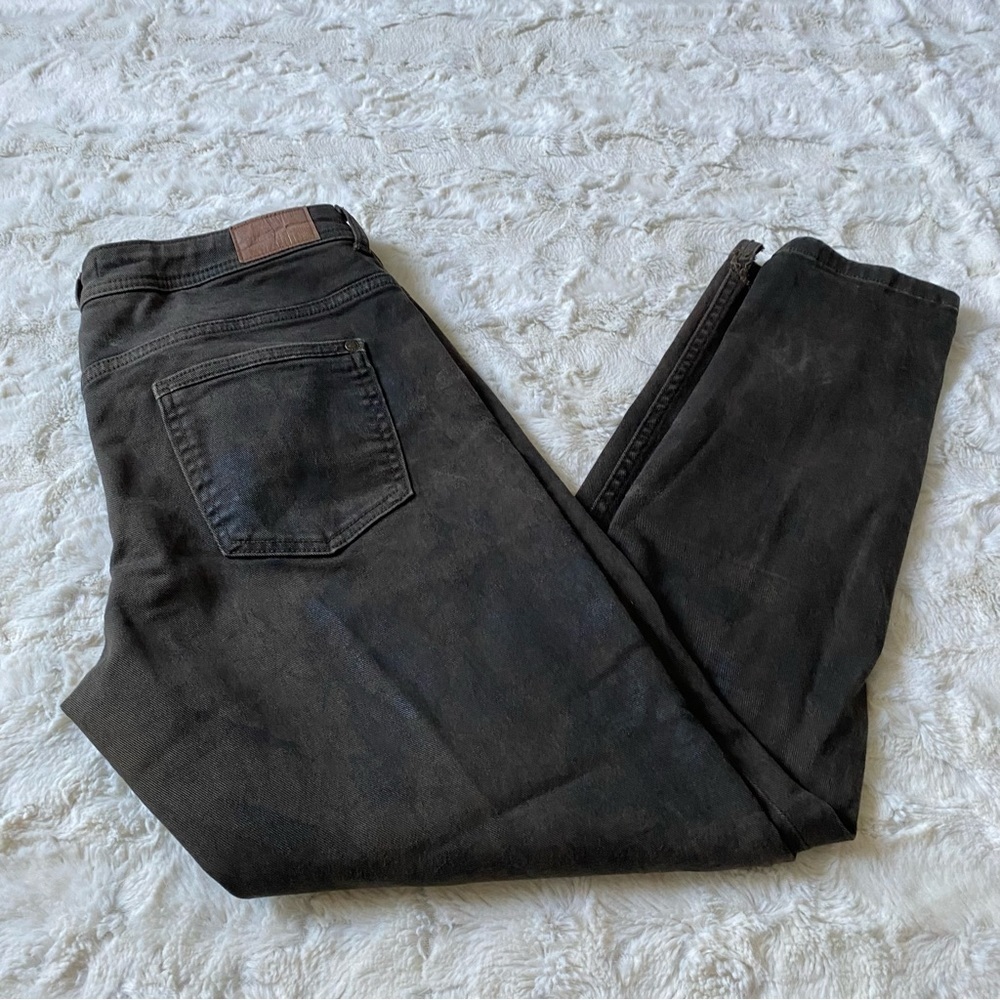 Zara Z1975 Women's Green Step Hem Ankle Zip Jeans Size 8